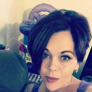 Meet your Posher, Kendra